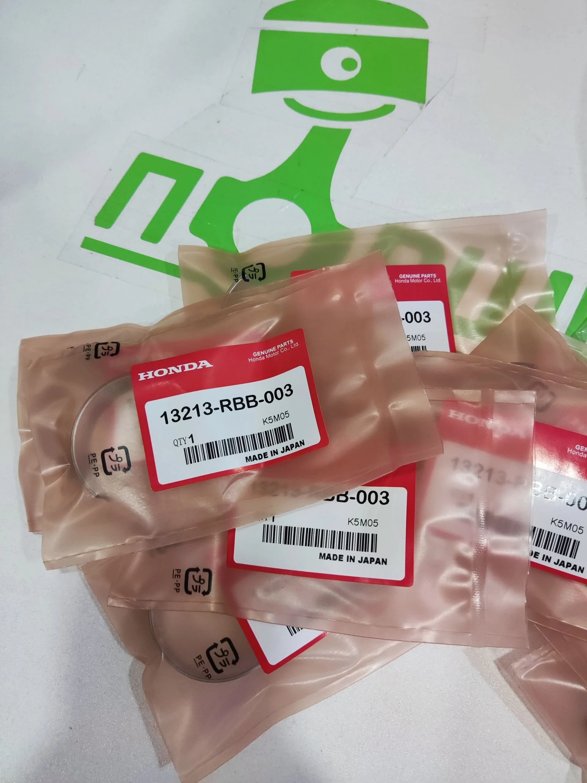 Вкладыш шатунный HONDA ACCORD CR-V ACURA K24Z3 K24A3 13213-RBB-003