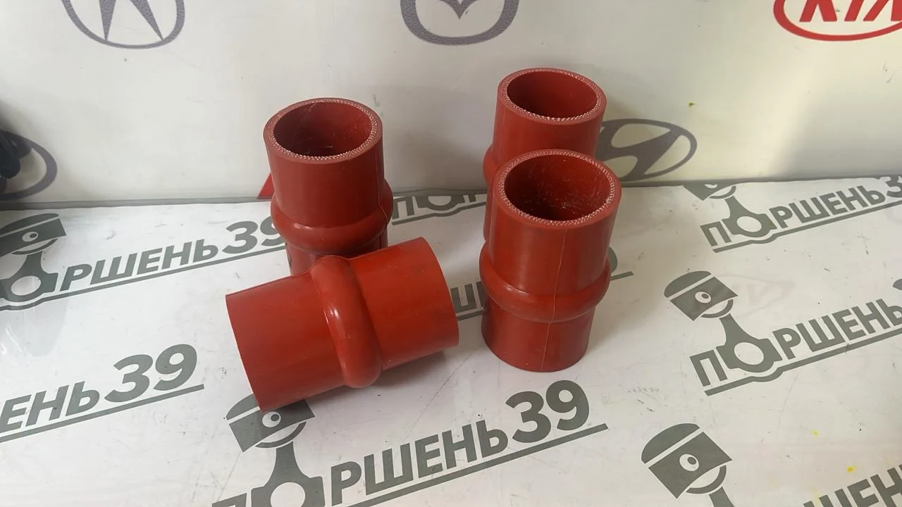 Патрубок интеркулера NEW Новая TOYOTA HIACE KZH116 1KZTE 17343-67010