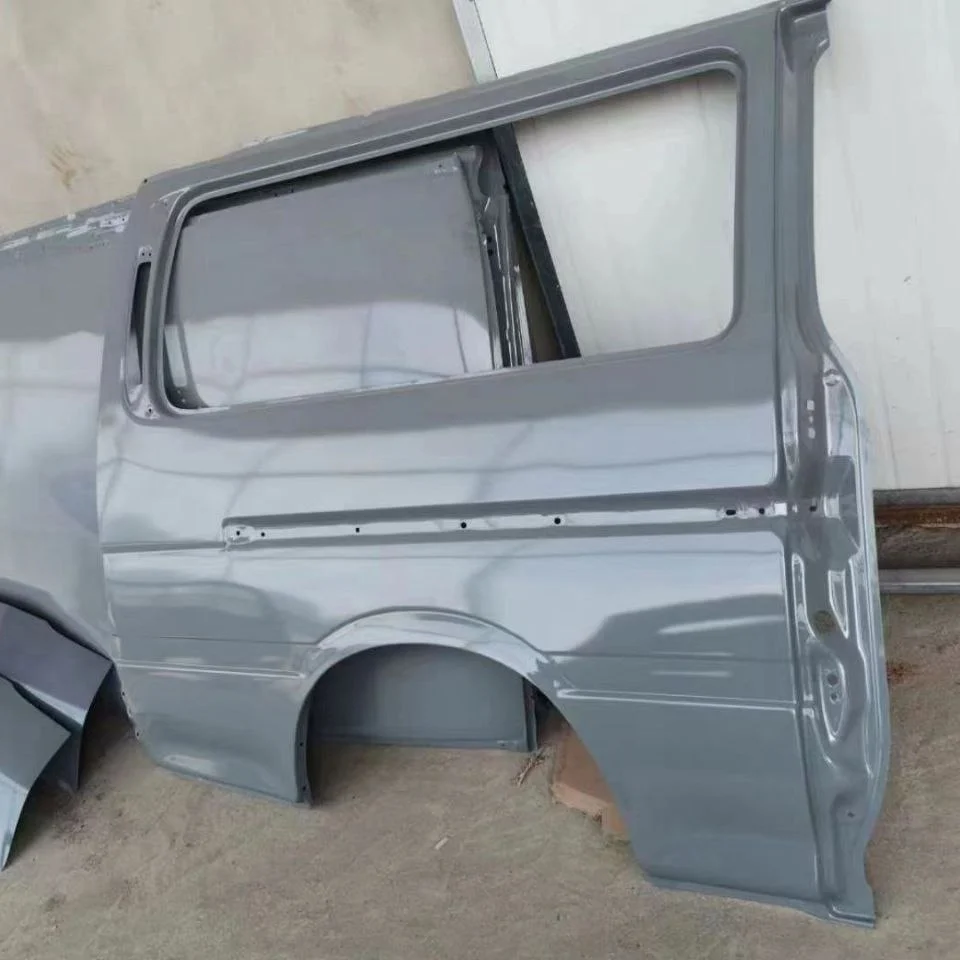 Боковина задняя левая Toyota Hiace Regiusace 61602-26250 61602-26132